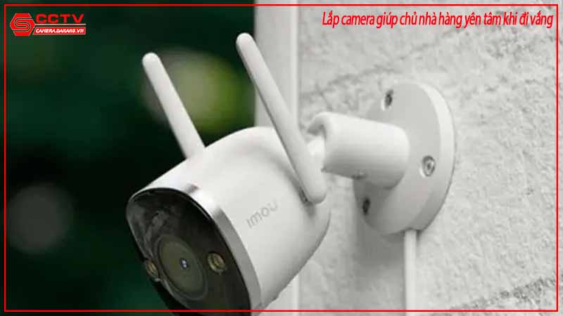 lap-camera-giup-chu-nha-hang-yen-tam-khi-di-vang-1